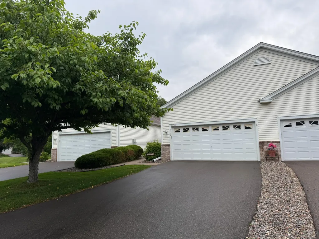 18716 Kalmar Court Lakeville MN 55044
