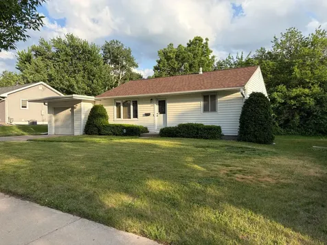 1049 Maple Street Red Wing MN 55066