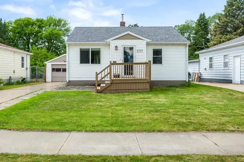 1215 13th Street N Moorhead MN 56560