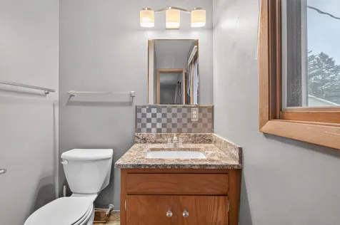 2728 5th Avenue E North Saint Paul MN 55109