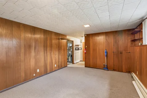 2728 5th Avenue E North Saint Paul MN 55109
