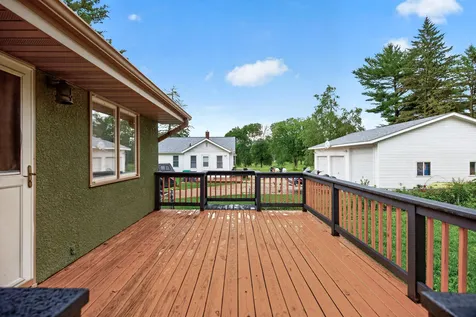 2728 5th Avenue E North Saint Paul MN 55109