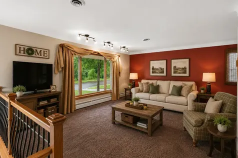 2728 5th Avenue E North Saint Paul MN 55109