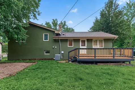 2728 5th Avenue E North Saint Paul MN 55109