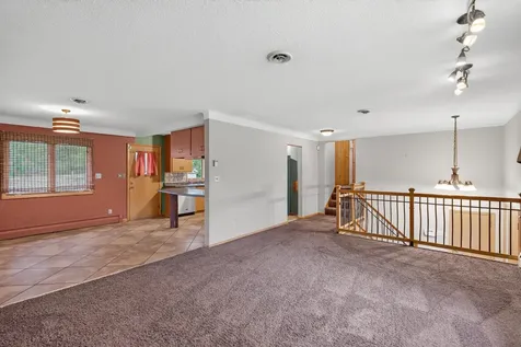 2728 5th Avenue E North Saint Paul MN 55109