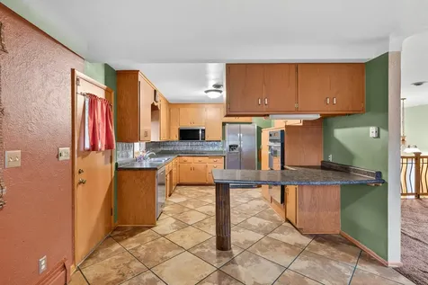 2728 5th Avenue E North Saint Paul MN 55109