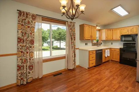 906 High Meadow Lane SW Rochester MN 55902