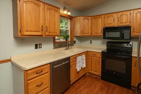 906 High Meadow Lane SW Rochester MN 55902