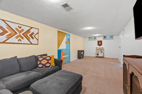 1133 California Avenue W Saint Paul MN 55108