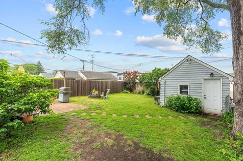 1133 California Avenue W Saint Paul MN 55108