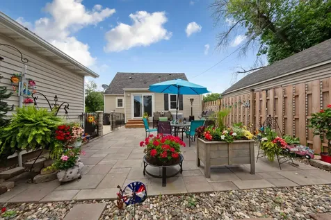 339 Jefferson Avenue Mankato MN 56003