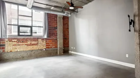 718 Washington Ave N Minneapolis MN 55401