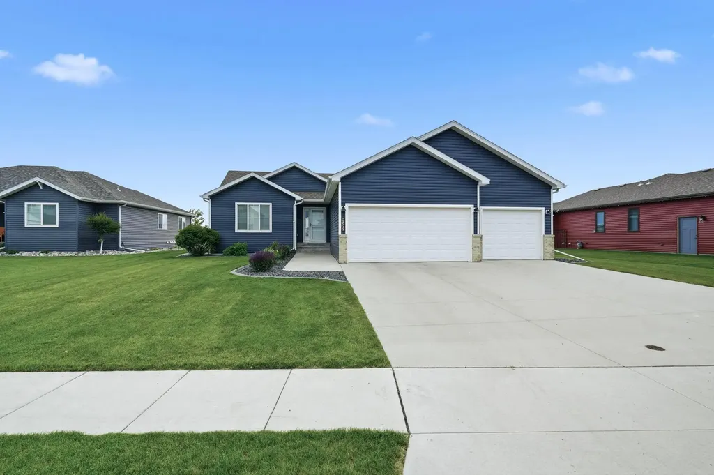 2829 14th Street W West Fargo ND 58078