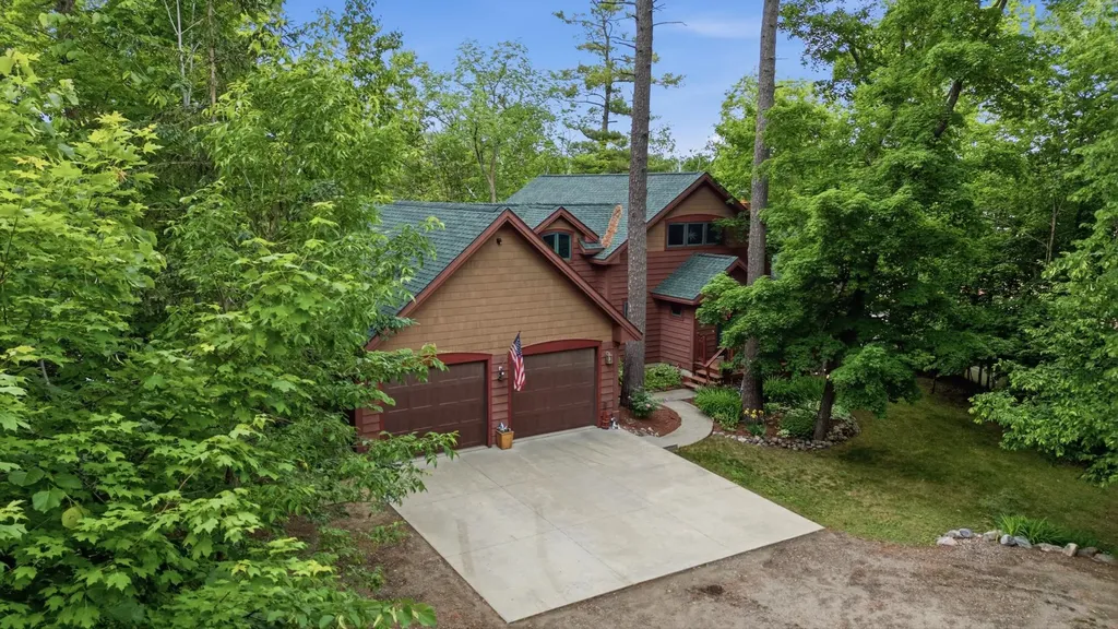 21516 NE Pickerel Lake Road Detroit Lakes MN 56501