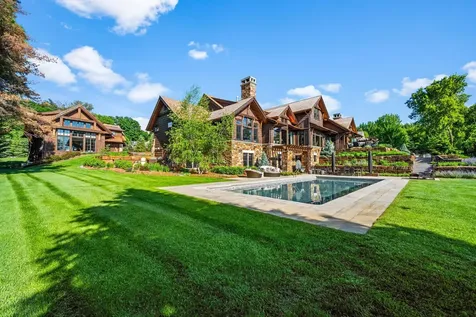 475 Oxford Road Orono MN 55356