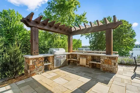 475 Oxford Road Orono MN 55356