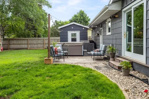 2849 Hickory Street N Fargo ND 58102