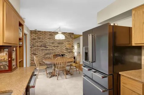 5139 Woodhill Road Minnetonka MN 55345