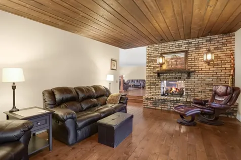 5139 Woodhill Road Minnetonka MN 55345