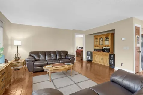 5139 Woodhill Road Minnetonka MN 55345