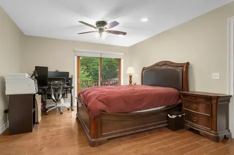 5139 Woodhill Road Minnetonka MN 55345