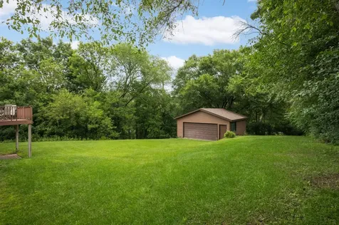 5139 Woodhill Road Minnetonka MN 55345