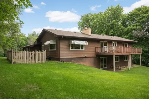 5139 Woodhill Road Minnetonka MN 55345