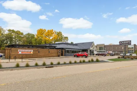 5139 Woodhill Road Minnetonka MN 55345