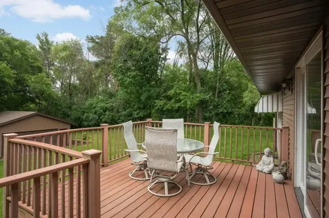 5139 Woodhill Road Minnetonka MN 55345