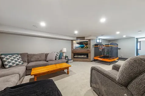 818 Lincoln Avenue Gaylord MN 55334