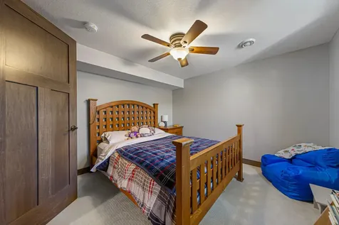 818 Lincoln Avenue Gaylord MN 55334