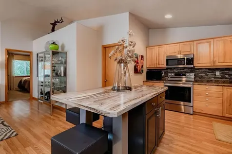 4284 39 1/2 Avenue S Fargo ND 58104