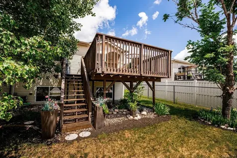 4284 39 1/2 Avenue S Fargo ND 58104