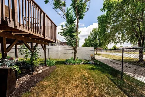 4284 39 1/2 Avenue S Fargo ND 58104