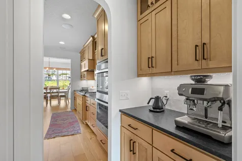 5054 Boulder Lane Chaska MN 55318