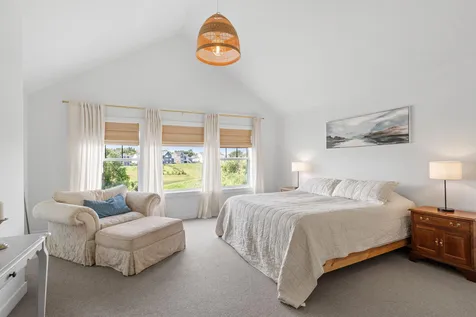 5054 Boulder Lane Chaska MN 55318
