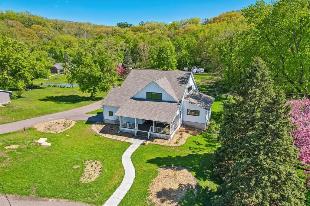 1316 3rd Street Mendota MN 55150