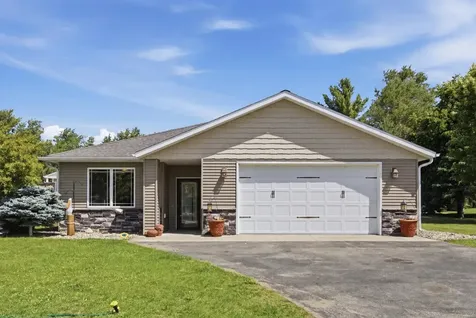 728 Lake Forest Circle Detroit Lakes MN 56501