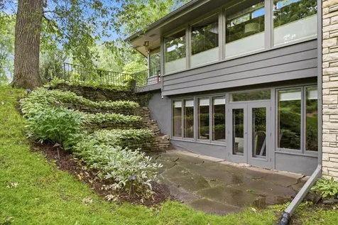 301 Ardmore Drive Golden Valley MN 55422