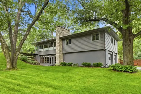 301 Ardmore Drive Golden Valley MN 55422