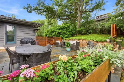 301 Ardmore Drive Golden Valley MN 55422