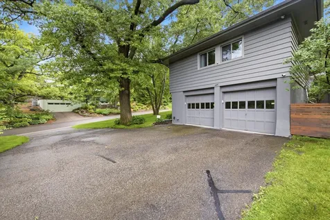 301 Ardmore Drive Golden Valley MN 55422