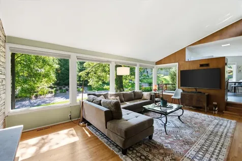 301 Ardmore Drive Golden Valley MN 55422