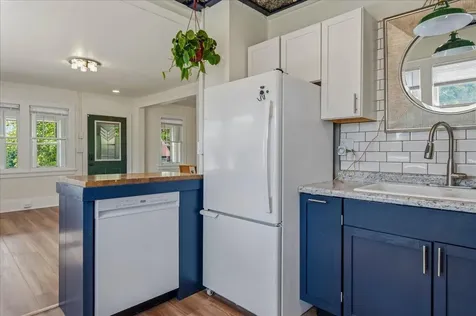 866 Arkwright Street Saint Paul MN 55130