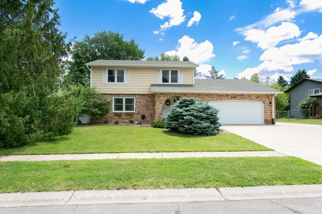 4880 149th Court Apple Valley MN 55124