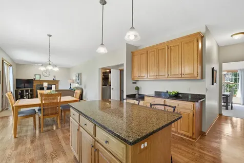 10362 Waterfront Drive Woodbury MN 55129