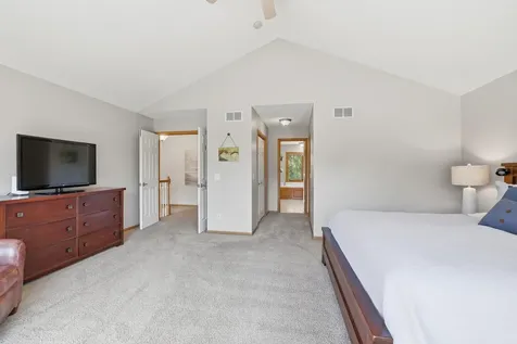 10362 Waterfront Drive Woodbury MN 55129