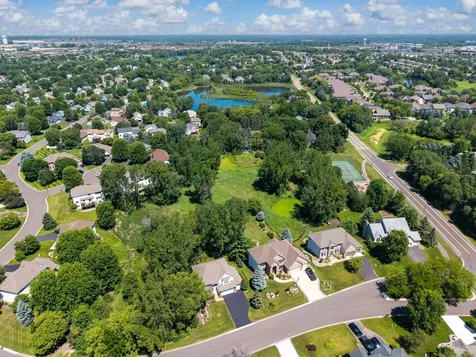 10362 Waterfront Drive Woodbury MN 55129