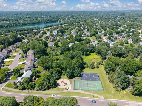 10362 Waterfront Drive Woodbury MN 55129