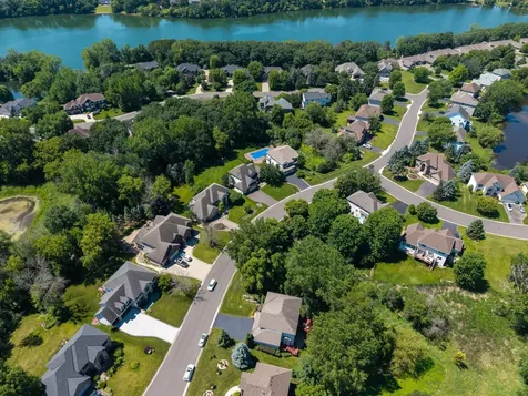 10362 Waterfront Drive Woodbury MN 55129